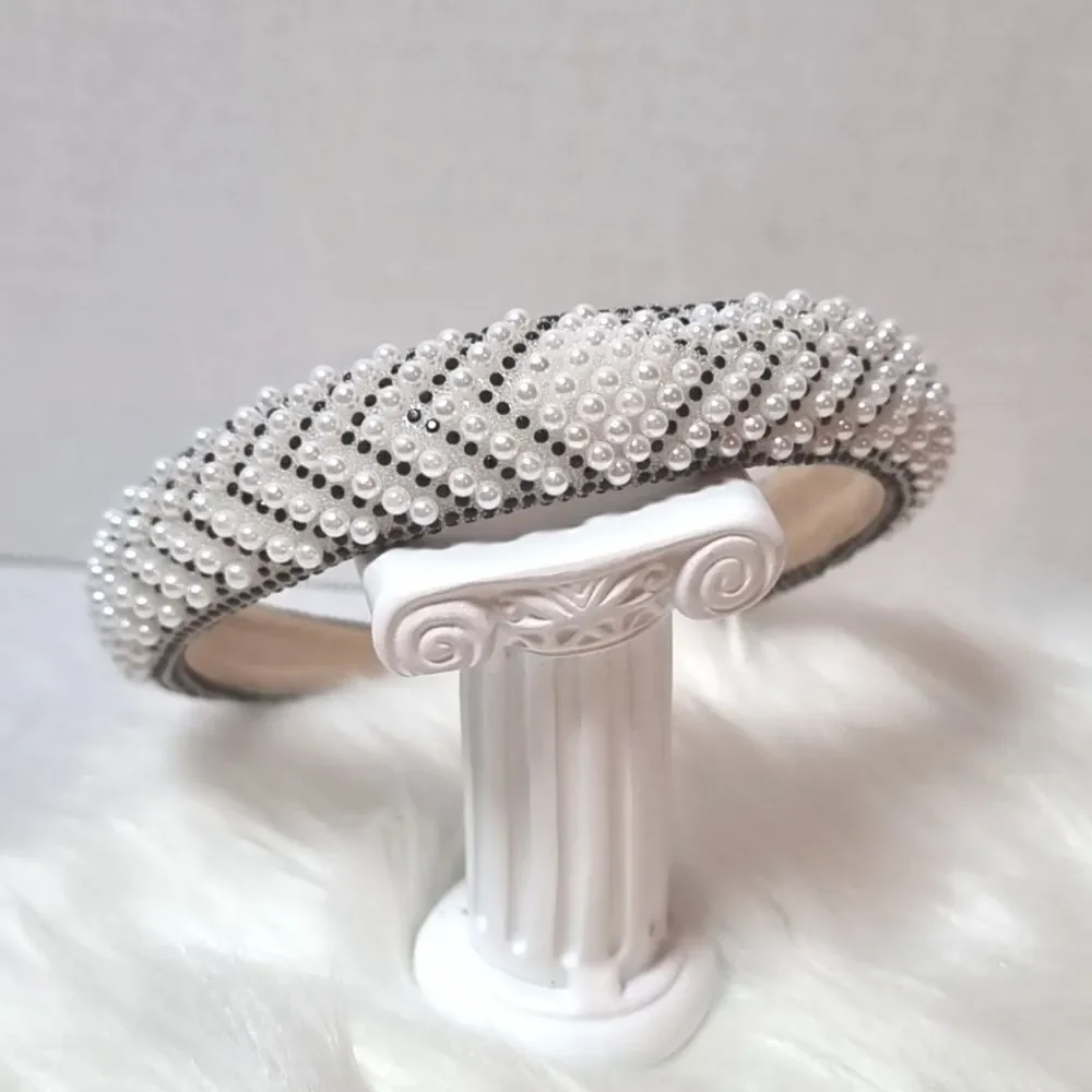New PEARL BLACK N WHITE BAROQUE  HEADBAND padded geometric chevron